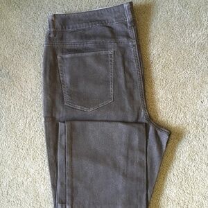 Chico’s Platinum Denim size 2.5 (L) cotton spandex jeans